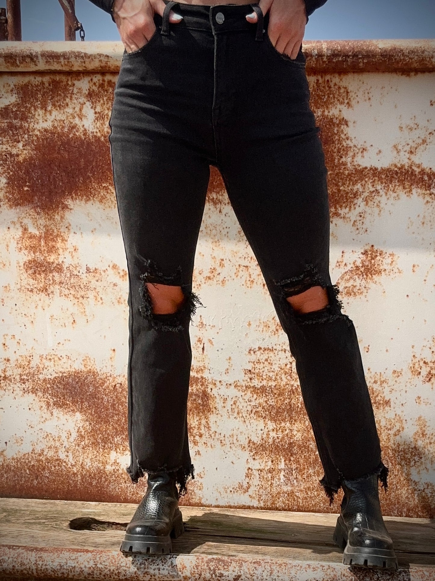 Black Distressed Highrise Straight Crop Jean by Risen